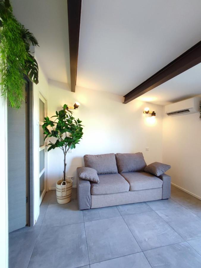 Studio avec magnifique Terrasse à 5 min de Cassis - L'OUSTO Roquefort-la-Bédoule Extérieur photo